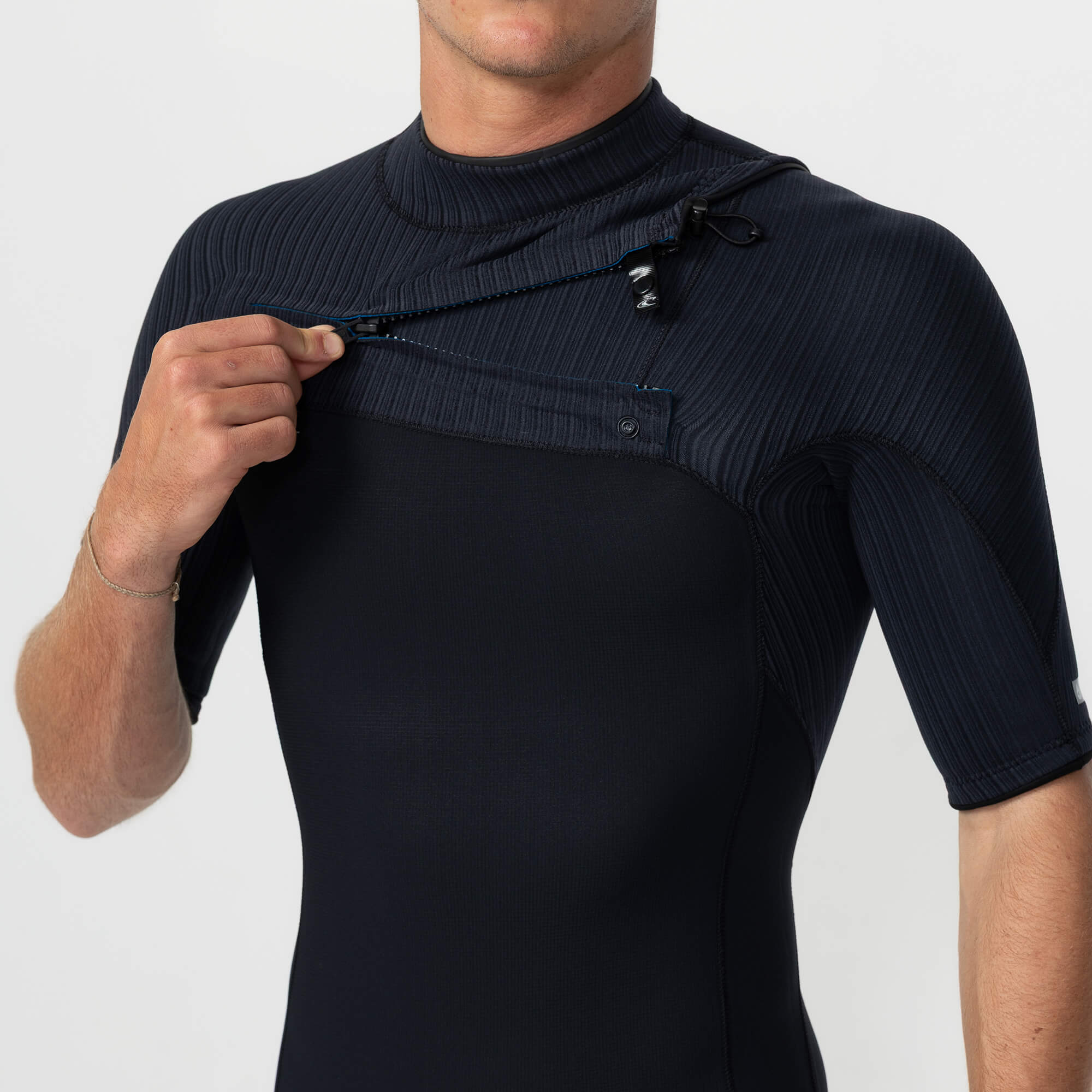 Shop HyperFreak 2mm Short Arm Steamer Chest Zip Wetsuit – O'Neill