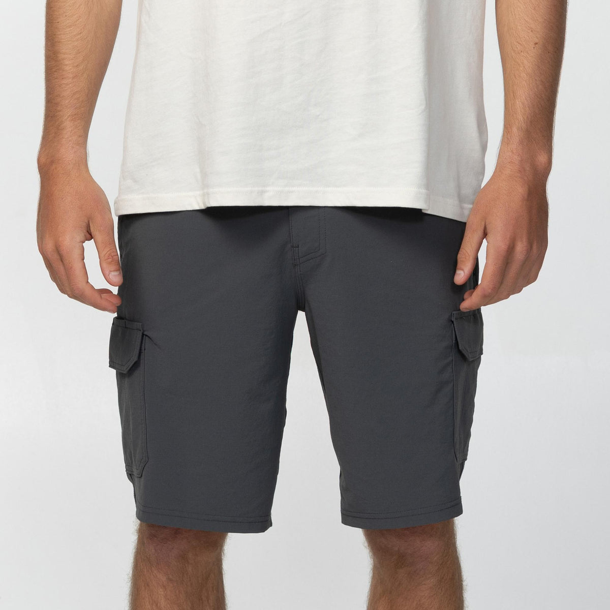 Men's TRVLR Cargo Hybrid 20" Hybrid Short - Dark Shadow