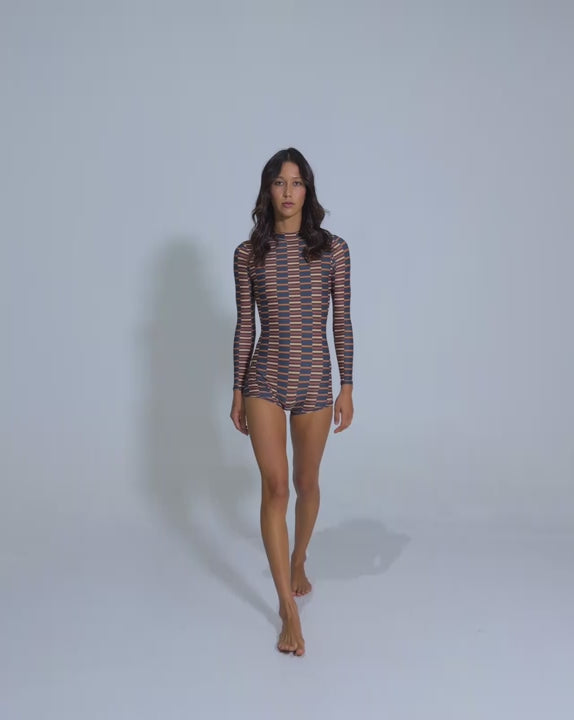 Load video: Women's Shadow Bay Long Sleeve Surf Suit - Ticking Stripe Warm